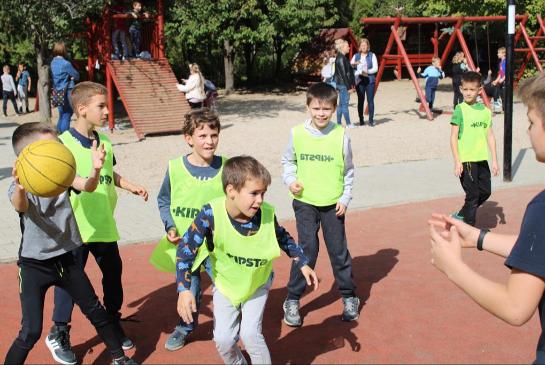 Csal�di sportd�lut�n