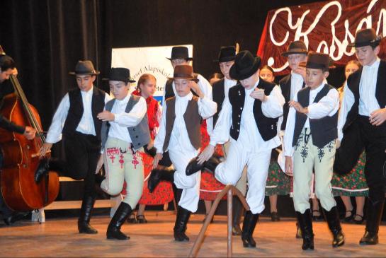 N�pt�ncosaink a Koss�nyi-jubileumon